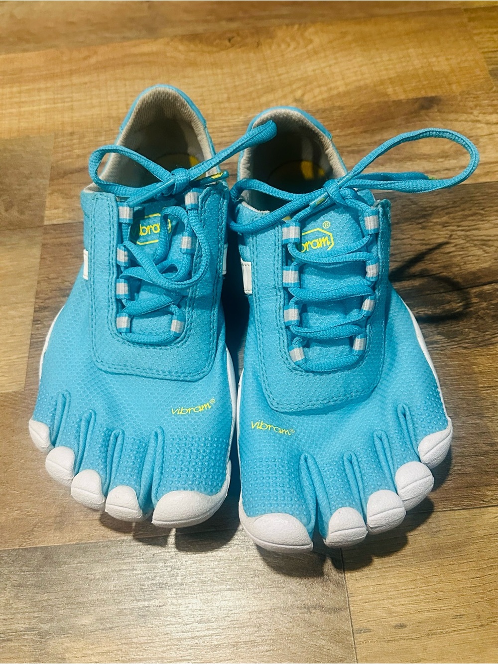 Vibram Teal Blue Five-Toe Athletic Shoes women’s size 8/39